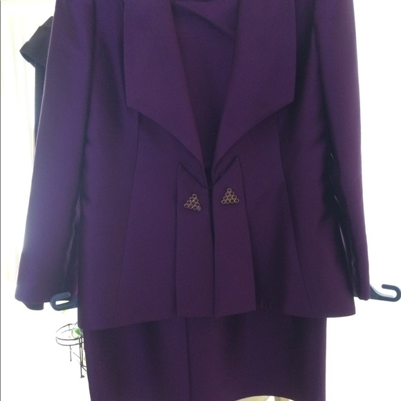 Woman Dressy Suit - Picture 1 of 1